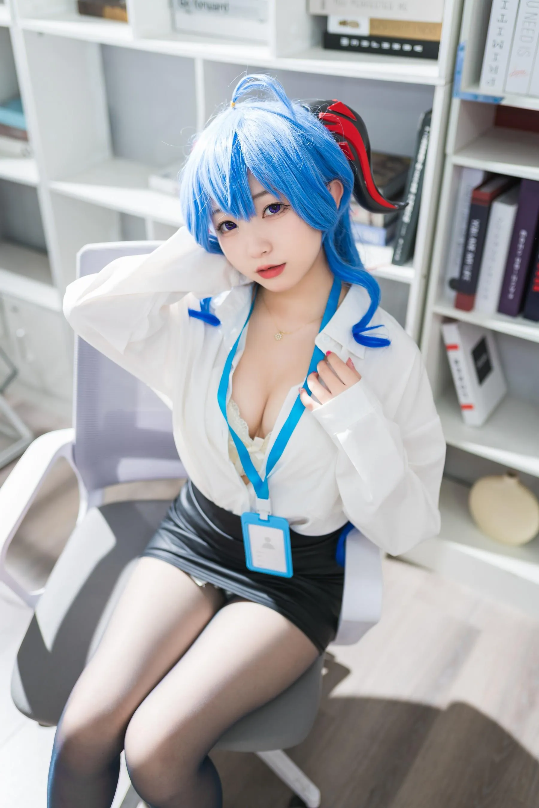 花铃 – NO.20 甘雨秘书 [48P]插图2